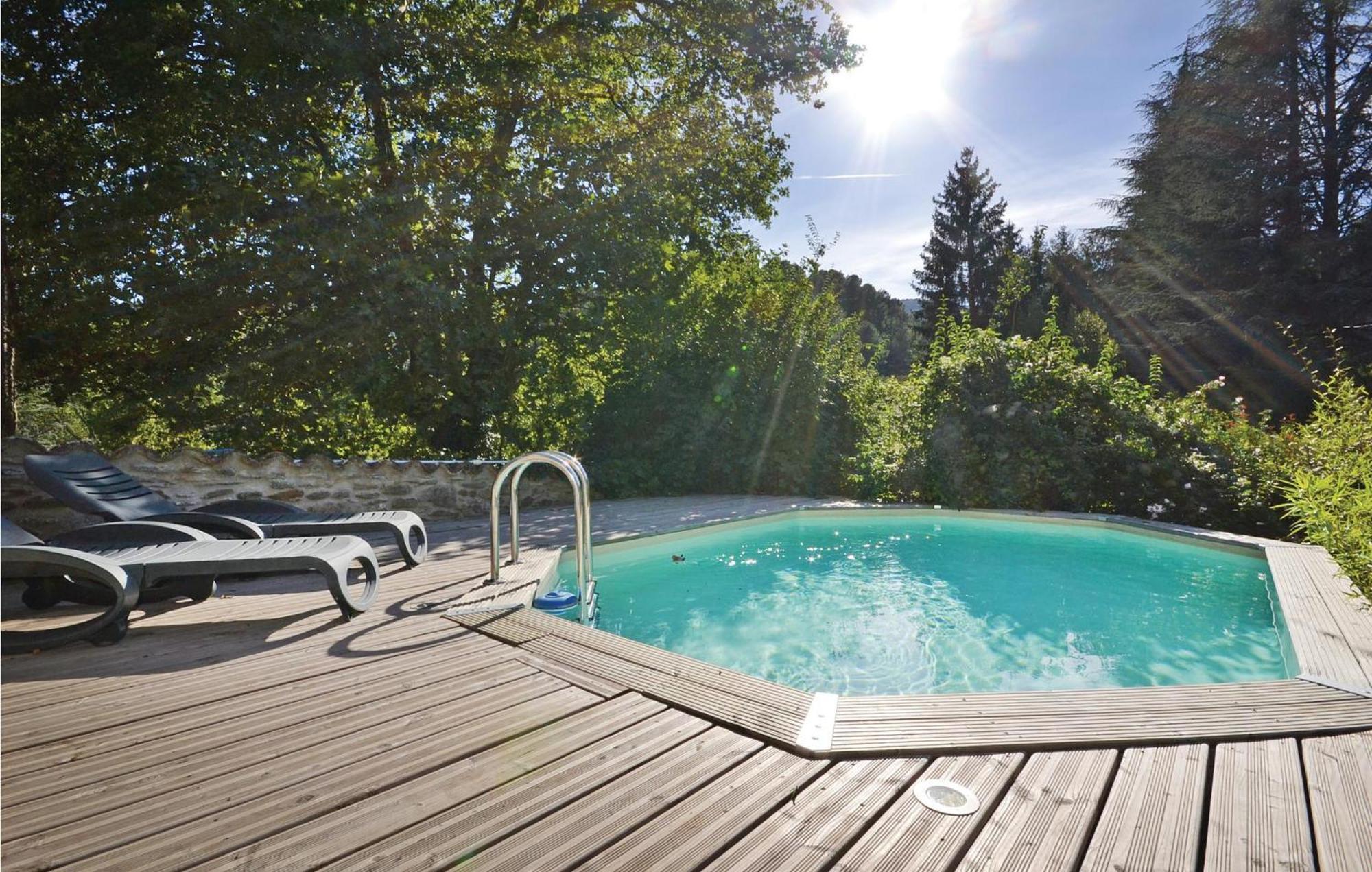 2 Bedroom Nice Apartment In Les Salles-Du-Gardon Soustelle Eksteriør bilde